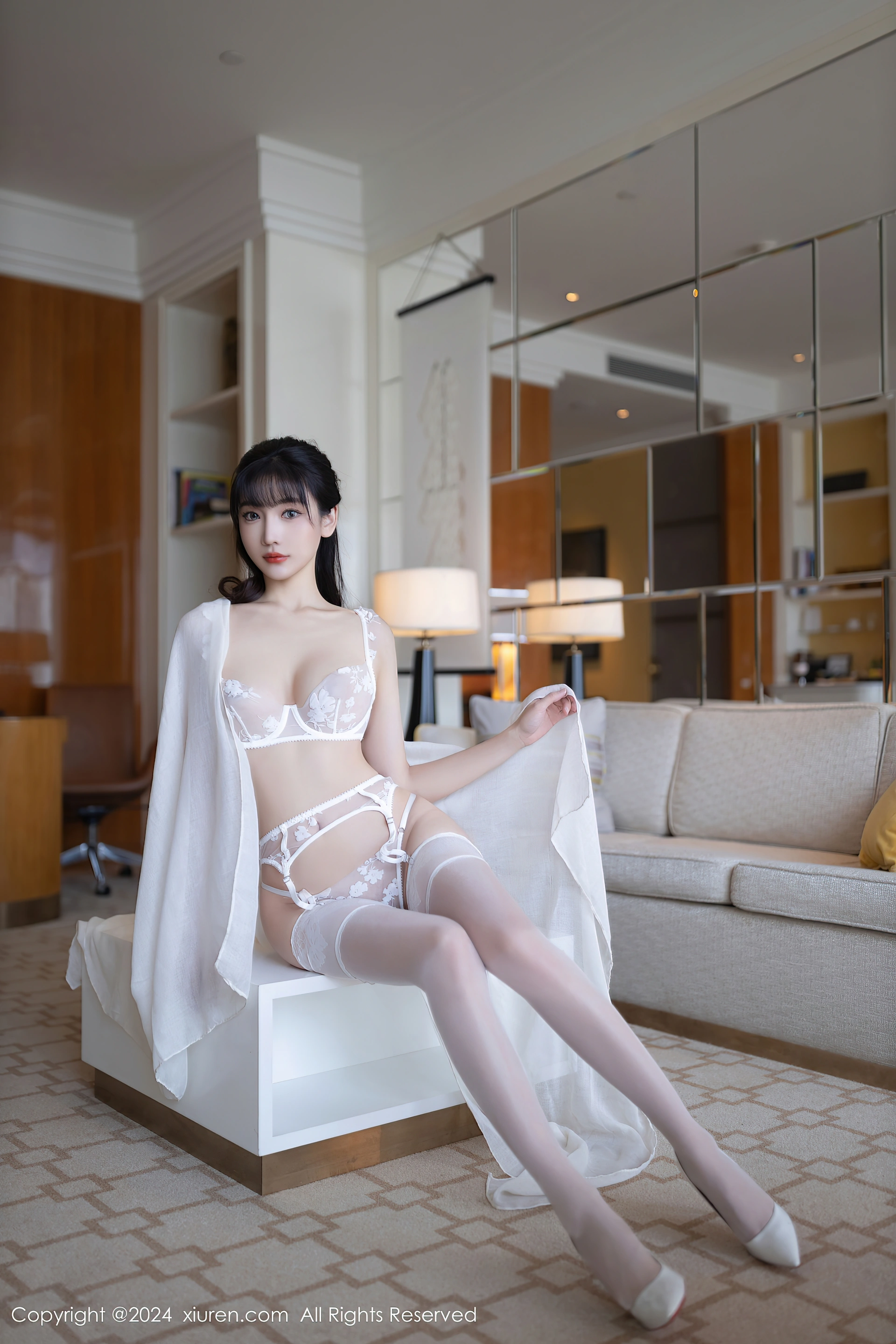 [Xiuren秀人网]2024.10.24 NO.9340 陆萱萱 2